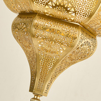 Lustre en fer de taille moyenne de style marocain moderne adapté aux lustres de mosquée et d'église