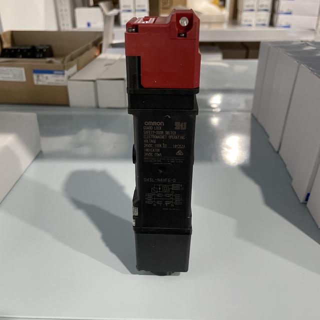 High Strength 1300N Electromagnetic Safety Door Switch D4SL-N4HFG-D, IP67, DC24V