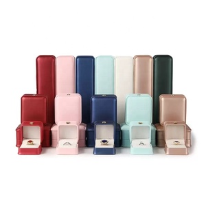 Scatola Porta Gioielli in Pelle PU per Fidanzamento e Matrimonio, <span class=keywords><strong>Organizzatore</strong></span> Personalizzato per Anelli, Bracciali, Collane e Orecchini - Product Image 3