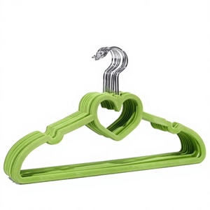 Coloré <span class=keywords><strong>Vert</strong></span> Cravate Velours <span class=keywords><strong>Cintre</strong></span> Coeur Conception Antidérapant Floqué Costume <span class=keywords><strong>Cintre</strong></span> pour Économiser De L'espace - Product Image 1