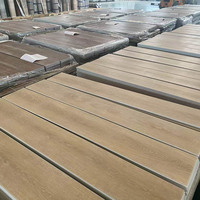 Rutschfester Parkett-Laminat-Kunststoffboden Holzoptik SPC-Bodenbelag Wasserdichter LVP-Bodenbelag Vinylplanken