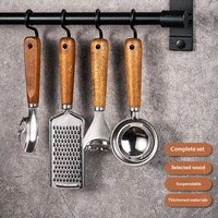 Ensemble d'ustensiles de cuisine en bois d'acacia, éplucheur en acier inoxydable, râpe à fromage, roulette à pizza, outils de pâtisserie combinés