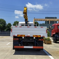 Camion-grue Dongfeng 6x6 de 10 tonnes, grue à flèche mobile tout-terrain