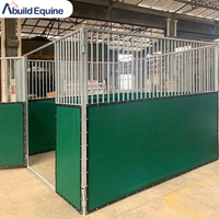 Box d'écurie légère pour chevaux, remplie de HDPE, portable, avec cadre galvanisé à chaud