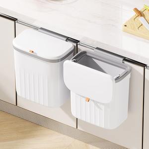 壁挂式厨房和浴室垃圾桶水槽下的塑料垃圾桶，带盖柜门悬挂设计 (无钻孔) - Product Image 2