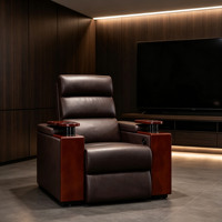 Fauteuil inclinable électrique individuel en cuir marron pour home cinéma VIP avec table d'appoint en bois et porte-gobelets intégrés
