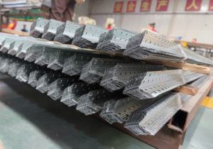 Papan gipsum logam galvanis kancing C kekuatan tinggi U melacak sistem partisi <span class=keywords><strong>Drywall</strong></span> Runner & Conner Bead - Product Image 4