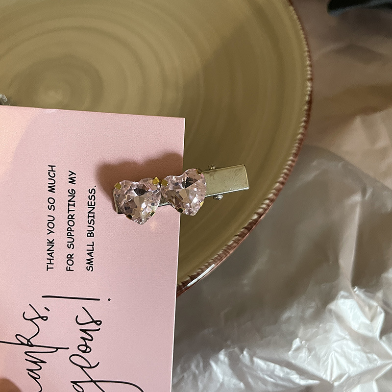 Мини-заколки для волос с розовыми кристаллами