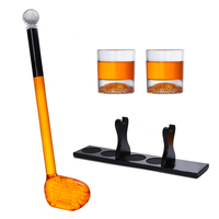 Ensemble décanteur à liqueur original en forme de club de golf avec 4 verres et support en bois – Coffret cadeau pour bar à domicile et fête sur le thème du golf