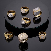 Vente en gros Bague classique pour homme style Nugget religieuse dorée avec diamants CZ Moissanite Ice et motif Jésus