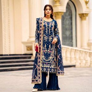 ชุดคุर्ตาปัลลาโซ่ผ้าปักลายดอกไม้สีน้ำเงินกรมท่าสำหรับผู้หญิง พร้อมผ้าคลุมไหล่ ชุดแต่งงานสไตล์อินเดีย-ปากีสถาน - Product Image 1