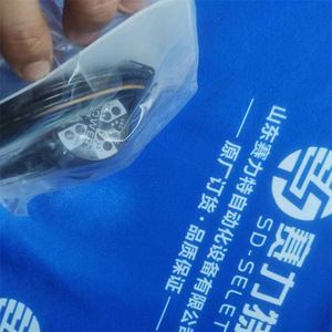 Indicador de Voltaje Grace R-3W Monofásico con Pantalla LED 0-600 V, Alimentado por Batería, IP65, para Monitoreo - Product Image 3