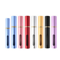 Vente en gros de flacons pulvérisateurs de parfum rechargeables de 5 ml et 10 ml, mini flacons de parfum portables de voyage avec fenêtre