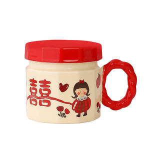 Taza de cerámica para parejas, regalo de boda, diseño de dibujos animados de doble felicidad roja, estilo lindo para recién casados - Product Image 4