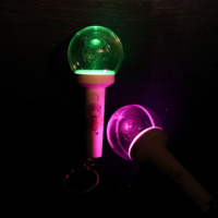 Bastón de Luz Personalizado para Conciertos Vocales, Gancho de Poliéster Duradero, para Festivales y Fiestas, Cambia entre Diferentes Colores