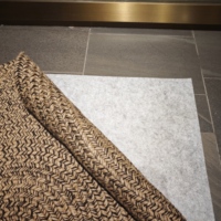 Tapis en feutre personnalisé antidérapant, rembourré, résistant à l'huile et aux taches, adapté aux animaux domestiques, sous-couche en polyester haute densité, toutes tailles disponibles