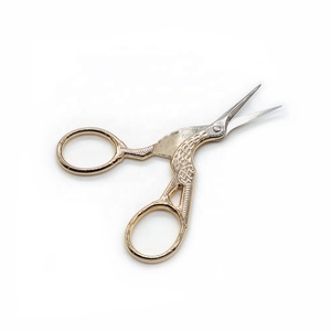 Soins personnels outils <span class=keywords><strong>de</strong></span> manucure à ongles en acier inoxydable ou <span class=keywords><strong>de</strong></span> coupe des sourcils pour femmes <span class=keywords><strong>de</strong></span> <span class=keywords><strong>ciseaux</strong></span> <span class=keywords><strong>de</strong></span> beauté - Product Image 5