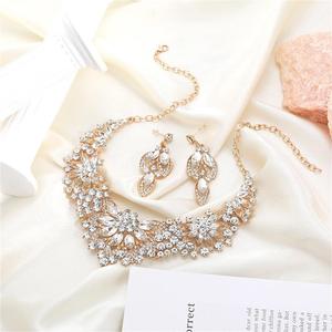 Conjunto de Collar y Pendientes de Cristal con Diseño Exagerado para Novia, Cadena de Aleación, Estilo Europeo y Americano, para Mujer - Product Image 3
