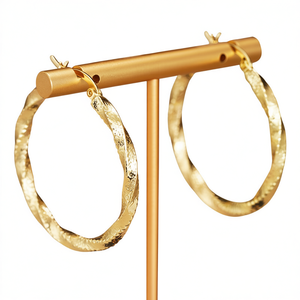 Boucles d'oreilles créoles en alliage de zinc plaqué or pour femmes, bijoux fantaisie, accessoires tendance, grandes boucles d'oreilles circulaires, design à la mode - Product Image 1