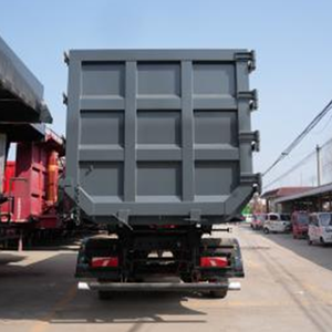 Semi-<span class=keywords><strong>remorque</strong></span> benne arrière hydraulique 4 essieux 45-80T Construction en acier 9800x2500x3500mm Shandong - Product Image 2