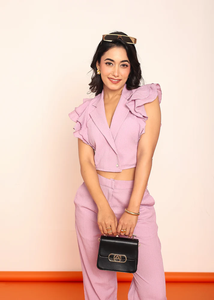 Chemisier Blazer Court à Volants pour Femme – Haut Décontracté Tendance Été – Blouse Chic et Élégante pour le Travail – Tenue Confortable et Stylée - Product Image 2