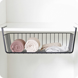 <span class=keywords><strong>Étagère</strong></span> de rangement sous l'<span class=keywords><strong>armoire</strong></span> - <span class=keywords><strong>Étagère</strong></span> de rangement en métal suspendue avec paniers pour cuisine, garde-manger, salle de bain, blanc et noir - Product Image 4