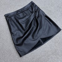 Jupe Courte en Cuir Noir Premium Froncée avec Fermeture Éclair Latérale, Coupe Droite, Taille Haute Naturelle, Style Urbain Décontracté Quotidien pour Femme