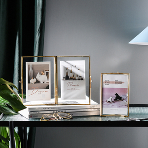 Stile Vintage In Ottone e Vetro, Metallo Floating Cornice con <span class=keywords><strong>Medaglione</strong></span> di Chiusura, per Le Foto, di Arte, di più, Display Da Tavolo - Product Image 5