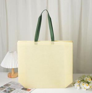Bolsa de Tela Ecológica Personalizada para Tiendas de Ropa y Empaque de Comestibles, Bolsa de Regalo con Impresión Serigrafiada y Acabado Recubierto - Product Image 3