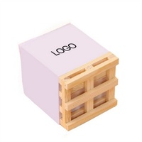 Blocs-notes logistiques Weiss Röhlig, boîte blanche sur palette en bois