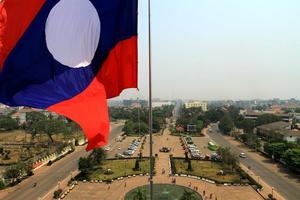 Banderas Nuevas al por Mayor 2025 en Tamaño 90*150cm, Incluida la <span class=keywords><strong>Bandera</strong></span> de <span class=keywords><strong>Laos</strong></span> 3x5 Pies con Impresión Digital Personalizada para Banderas de Todos los Países - Product Image 3