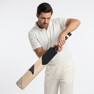 Bate de Cricket de Madera Moderno JNA Group, Ambidiestro, Ligero, para Entrenamiento, para Mayores de 12 Años - Product Image 3