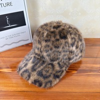 Gorro de Pescador de Felpa Gruesa y Cálida con Estampado de Leopardo Coreano, Versátil para Otoño e Invierno 2025, Gorra de Béisbol de Moda para Mujer