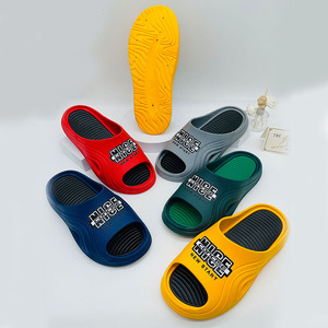 Мужские легкие дышащие Пляжные Шлепанцы из ПВХ - Product Image 1