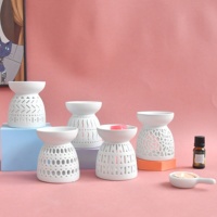 Brûleur de Cire Fondante en Céramique Blanche à Motif Étoile, Support pour Fondants Aromatiques Assortis, Brûle-Parfum d'Intérieur pour Huiles Essentielles