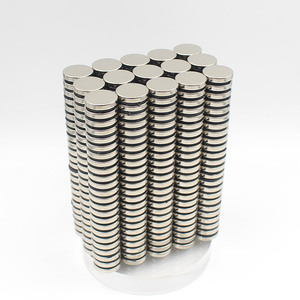 Magnete personalizzato forte Disco al Neodimio Mas De Neodimio 18x5 Mm Ima De Neodimio Disco 3x2 4x4 N35 N52 magnete - Product Image 1