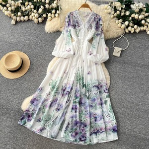 Robe longue à manches bouffantes en dentelle florale, col en V, coupe ajustée, garantie qualité, pour femme. - Product Image 5