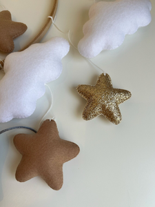 Idée cadeau pour bébé Jouets sur mesure Neutre Fait main Ballons <span class=keywords><strong>Cadre</strong></span> en bois Suspendu Éléphant volant en feutre Mobile pour bébé garçon fille - Product Image 5