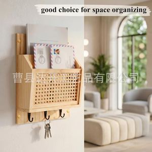 Étagère murale en bois massif tressée avec crochets porte-clés pour l'organisation de courrier et de magazines dans l'entrée - Product Image 3