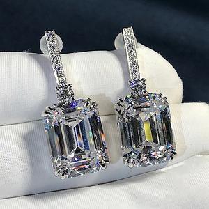 Pendientes de oro blanco con diamantes de corte esmeralda, color D natural, certificados por GIA, joyería clásica de boda para mujer - Product Image 1