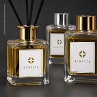 Vente en gros de flacons diffuseurs carrés transparents de différentes tailles, emballage d'aromathérapie pour la maison et l'hôtel, logo personnalisé