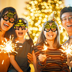 8 pièces drôles 2026 lunettes en papier de fête du Nouvel An <span class=keywords><strong>bonne</strong></span> <span class=keywords><strong>année</strong></span> célébration photomaton faveur pour noël - Product Image 2