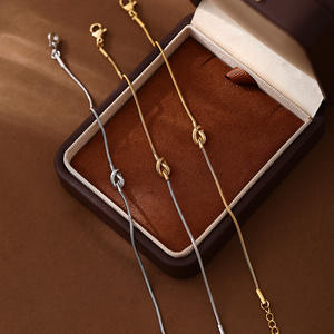 <span class=keywords><strong>Bracciale</strong></span> a catena di serpente placcato in vero oro fatto a mano in titanio annodato alla moda per la <span class=keywords><strong>festa</strong></span> <span class=keywords><strong>della</strong></span> <span class=keywords><strong>mamma</strong></span> del ringraziamento gioielli regalo all'ingrosso - Product Image 1