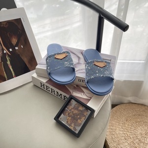 Sandalias de Mujer de Lujo INS 2025, Nuevas, de Alta Calidad, Retro, Estampadas, para Exteriores, Moda, Pantuflas de Una Pieza - Product Image 1