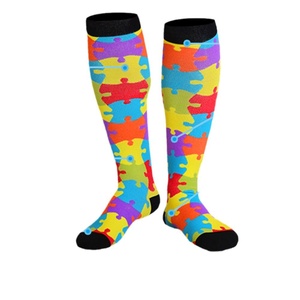 Más de 200 Estilos de Calcetines de Compresión Deportivos para Hombre y Mujer - Modelo LS314 para Correr, Saltar y Más - Product Image 2