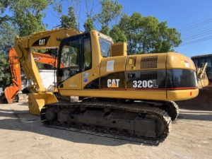 Excavadora Usada Modelo 320CL 2022 con Cucharón de Excavación de 0.32m de Capacidad, 22 Toneladas de Peso Operativo y Bomba Hidráulica - Product Image 2