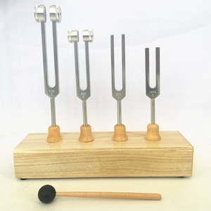Ensemble de diapasons pour expériences acoustiques en physique, instrument pédagogique pour la vibration sonore avec base de résonateur en bois, vente en gros - Product Image 1