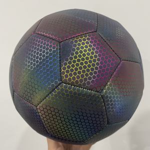 Ballons de football en cuir de haute qualité, réfléchissants, taille 5, en PU thermocollé, pour les matchs, fabriqués avec des matériaux en caoutchouc PVC et TPU, directement de l'usine. - Product Image 4