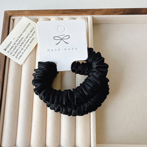 Elastici per Capelli in Raso Tinta Unita con Texture Soffice, Adatti per Donne e Ragazze per l'Uso Quotidiano - Product Image 5