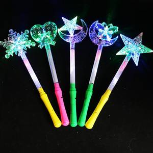 <span class=keywords><strong>Snowflake</strong></span> LED Light Up Wands Baton Led Brilho Estrela Lua Coração Vara Presente de Aniversário para o Natal Traje Rave Decoração Do Partido - Product Image 1